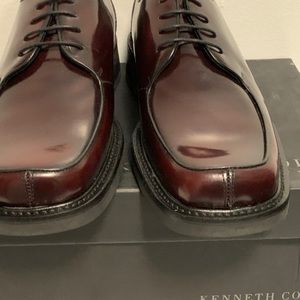 Kenneth Cole Italian made dress shoes